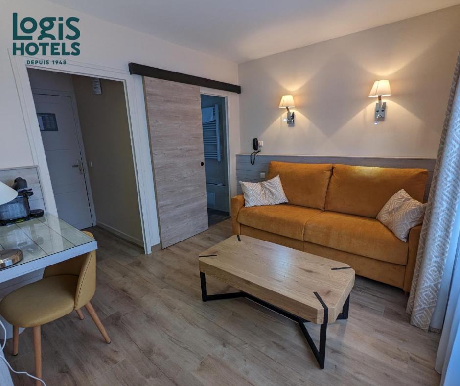 Hotel Spa & Restaurant O Pervenches Шамбери Екстериор снимка