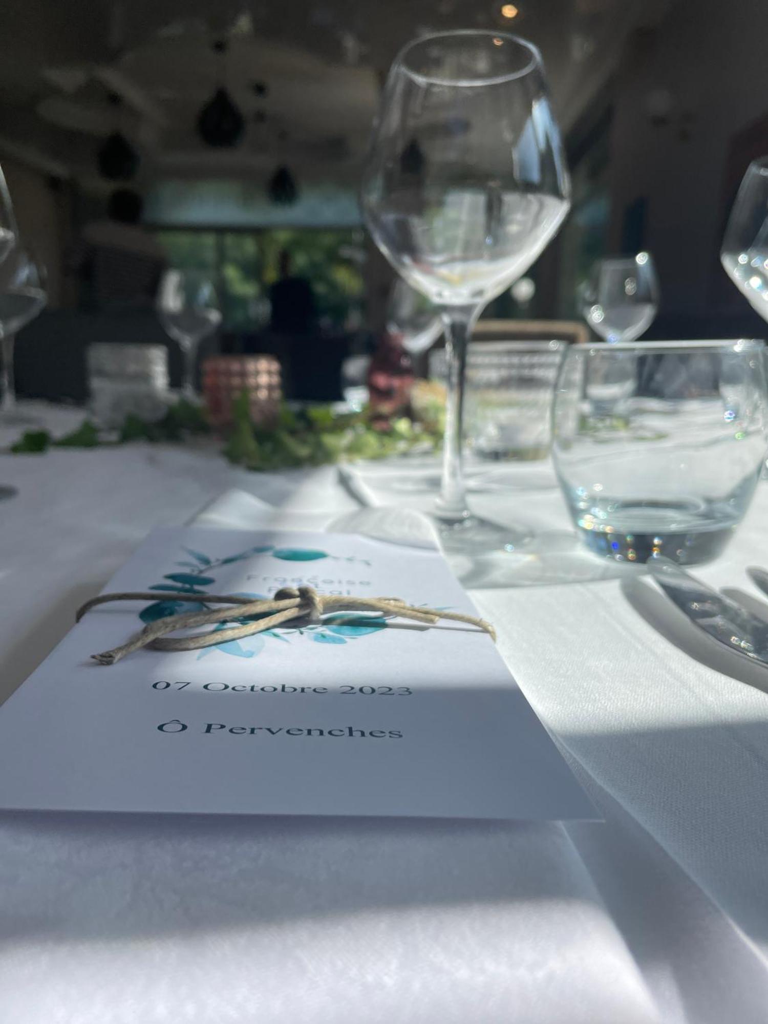 Hotel Spa & Restaurant O Pervenches Шамбери Екстериор снимка