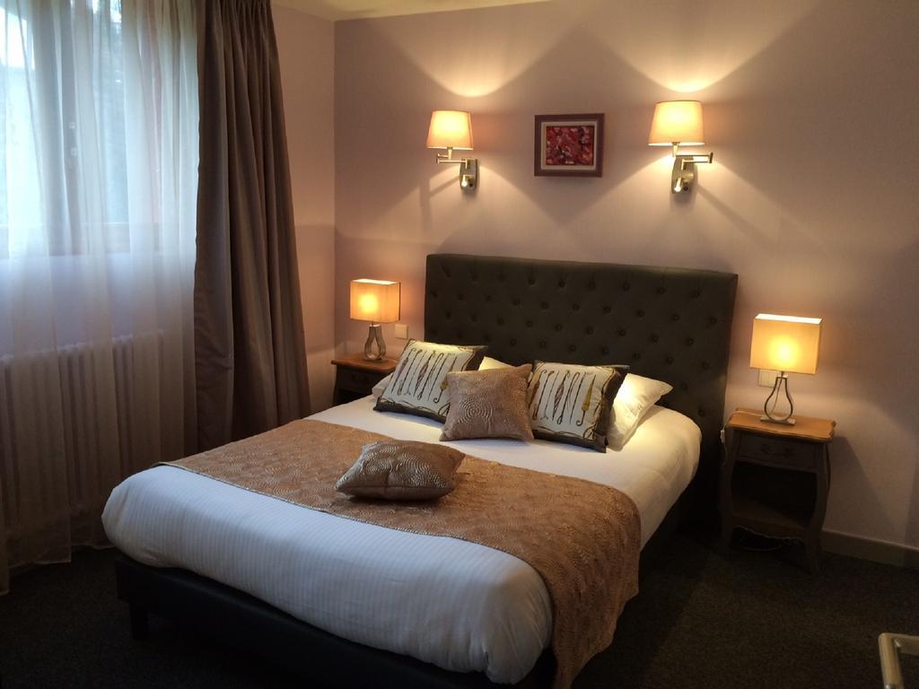Hotel Spa & Restaurant O Pervenches Шамбери Екстериор снимка